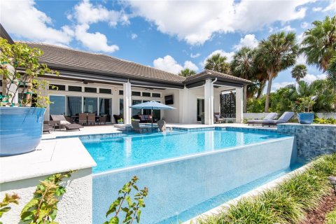 House in Merrit Island, Florida 4 bedrooms, 299.61 sq.m. № 1614482 - photo 2