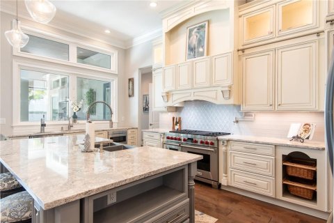 House in Merrit Island, Florida 4 bedrooms, 299.61 sq.m. № 1614482 - photo 29