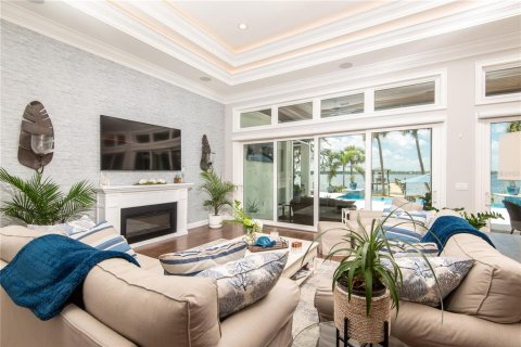 House in Merrit Island, Florida 4 bedrooms, 299.61 sq.m. № 1614482 - photo 28