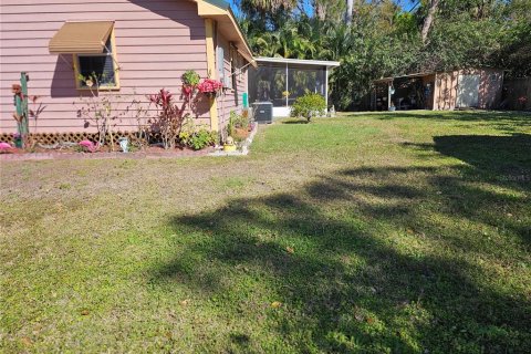 House in Ruskin, Florida 2 bedrooms, 120.59 sq.m. № 1765696 - photo 16