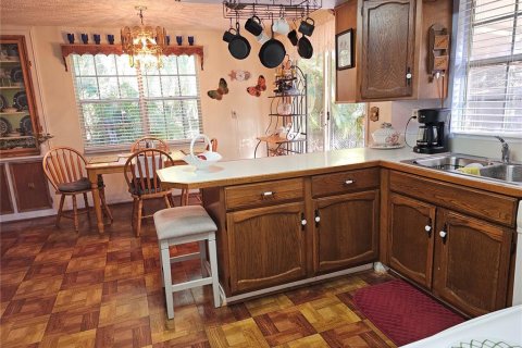 House in Ruskin, Florida 2 bedrooms, 120.59 sq.m. № 1765696 - photo 9