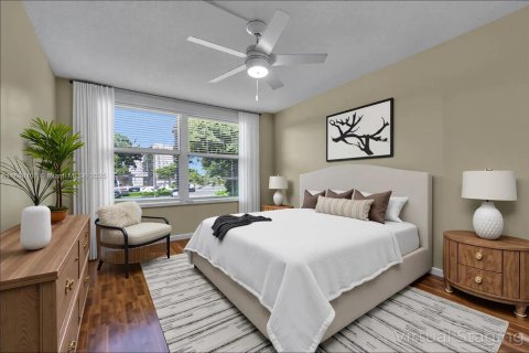 Condo in Pembroke Pines, Florida, 2 bedrooms  № 1941543 - photo 25