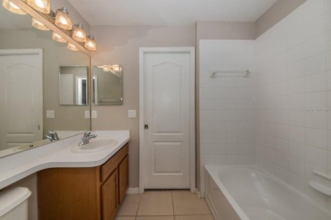 Villa ou maison à louer à Ruskin, Floride: 4 chambres, 167.97 m2 № 2100580 - photo 15
