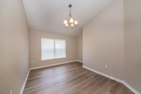 Villa ou maison à louer à Ruskin, Floride: 4 chambres, 167.97 m2 № 2100580 - photo 5