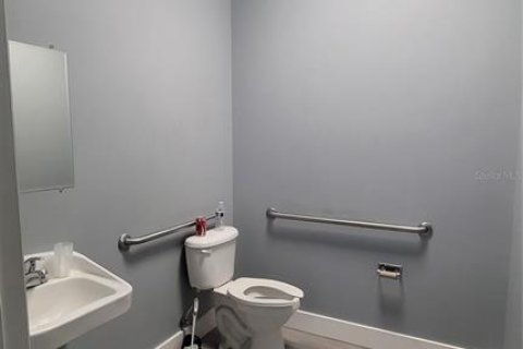 Immobilier commercial à louer à Winter Springs, Floride: 158.86 m2 № 2225350 - photo 4