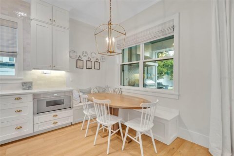 Casa en venta en Winter Park, Florida, 4 dormitorios, 307.88 m2 № 1853453 - foto 13