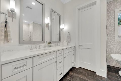 Casa en venta en Winter Park, Florida, 4 dormitorios, 307.88 m2 № 1853453 - foto 29