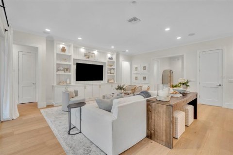 Casa en venta en Winter Park, Florida, 4 dormitorios, 307.88 m2 № 1853453 - foto 12