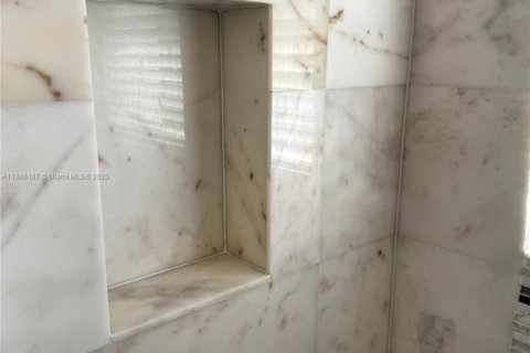 Touwnhouse à louer à Miami, Floride: 3 chambres, 171.68 m2 № 1927448 - photo 28