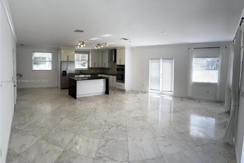 Touwnhouse à louer à Miami, Floride: 3 chambres, 171.68 m2 № 1927448 - photo 10
