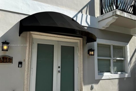 Touwnhouse à louer à Miami, Floride: 3 chambres, 171.68 m2 № 1927448 - photo 3