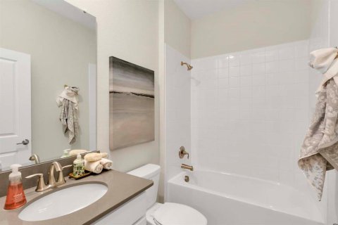 Casa en venta en Kissimmee, Florida, 4 dormitorios, 198.72 m2 № 1915649 - foto 13