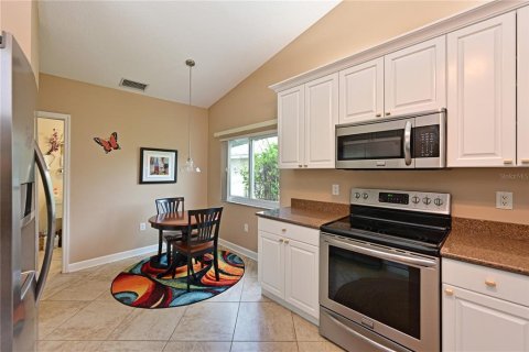 House in Bradenton, Florida 2 bedrooms, 151.24 sq.m. № 1847179 - photo 20