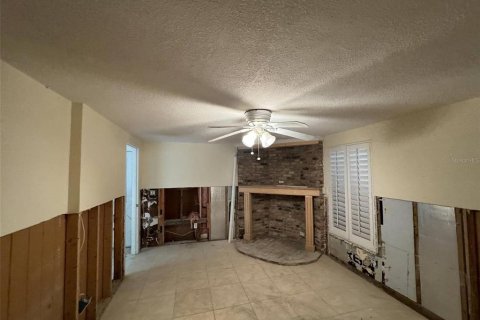 House in Saint Petersburg, Florida 3 bedrooms, 124.3 sq.m. № 1519848 - photo 15
