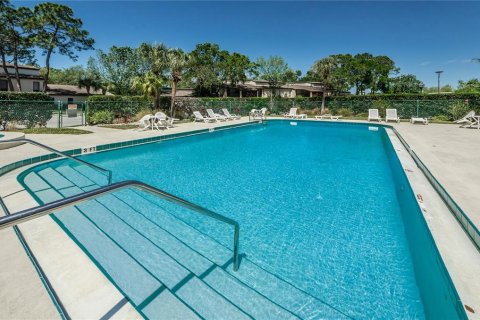 Condo in Palm Harbor, Florida, 2 bedrooms № 2151889 - photo 30