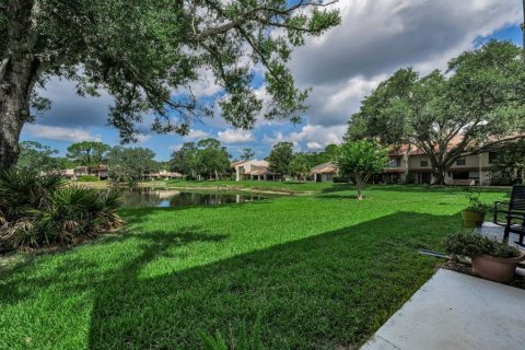 Condo in Palm Harbor, Florida, 2 bedrooms № 2151889 - photo 23