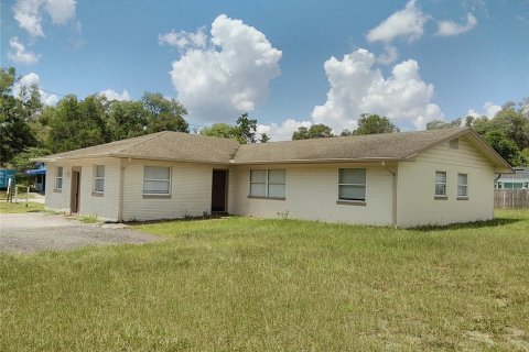 Villa ou maison à louer à DeLand, Floride: 2 chambres, 204.94 m2 № 1853166 - photo 1