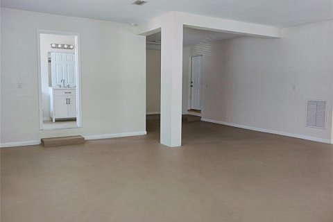 Villa ou maison à louer à DeLand, Floride: 2 chambres, 204.94 m2 № 1853166 - photo 21