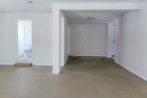 Villa ou maison à louer à DeLand, Floride: 2 chambres, 204.94 m2 № 1853166 - photo 20