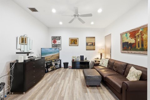 House in Jupiter, Florida 3 bedrooms, 273.88 sq.m. № 2192893 - photo 21