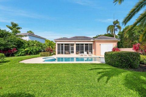 House in Jupiter, Florida 3 bedrooms, 273.88 sq.m. № 2192893 - photo 6