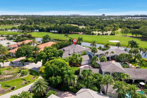House in Jupiter, Florida 3 bedrooms, 273.88 sq.m. № 2192893 - photo 7