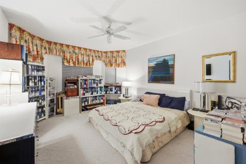 House in Jupiter, Florida 3 bedrooms, 273.88 sq.m. № 2192893 - photo 19