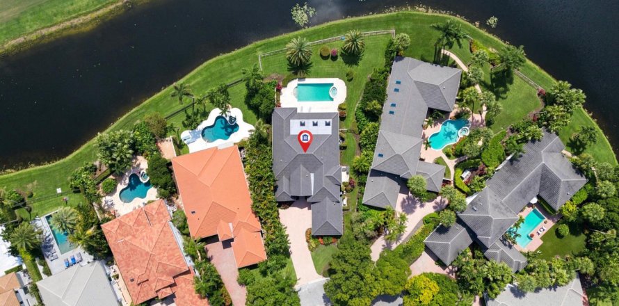 House in Jupiter, Florida 3 bedrooms, 273.88 sq.m. № 2192893