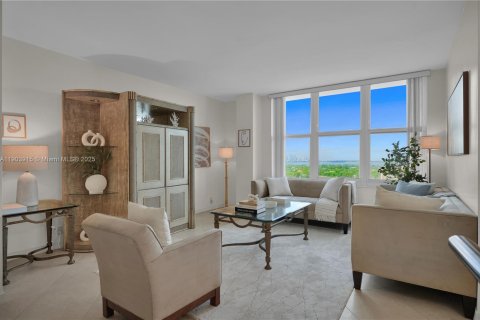 Снять в аренду кондоминиум в Майами-Бич, Флорида 1 спальня, 86.12м2, № 1956338 - фото 6