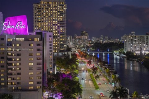 Снять в аренду кондоминиум в Майами-Бич, Флорида 1 спальня, 86.12м2, № 1956338 - фото 22