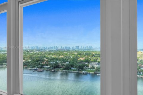 Снять в аренду кондоминиум в Майами-Бич, Флорида 1 спальня, 86.12м2, № 1956338 - фото 8