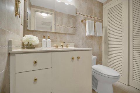 Снять в аренду кондоминиум в Майами-Бич, Флорида 1 спальня, 86.12м2, № 1956338 - фото 20