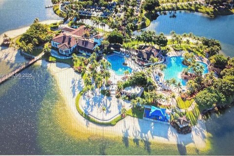 Снять в аренду виллу или дом в Дорал, Флорида 3 спальни, 195.47м2, № 2045522 - фото 17