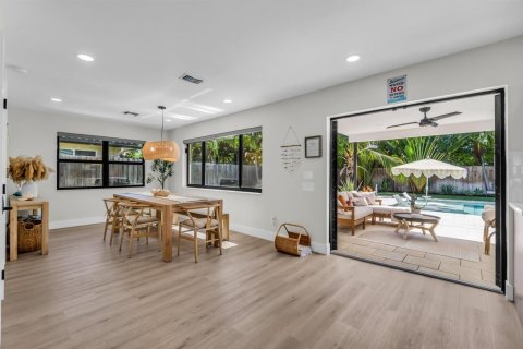 House in Deerfield Beach, Florida 2 bedrooms, 111.48 sq.m. № 2084047 - photo 13