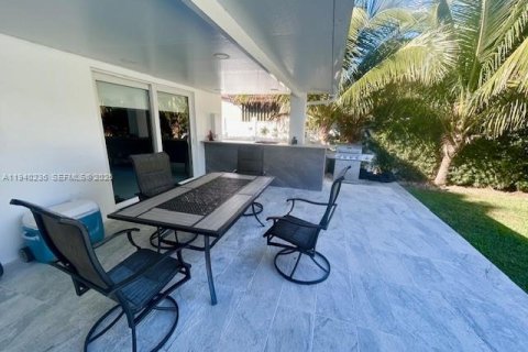 Villa ou maison à louer à Miami, Floride: 3 chambres, 162.21 m2 № 1997216 - photo 9