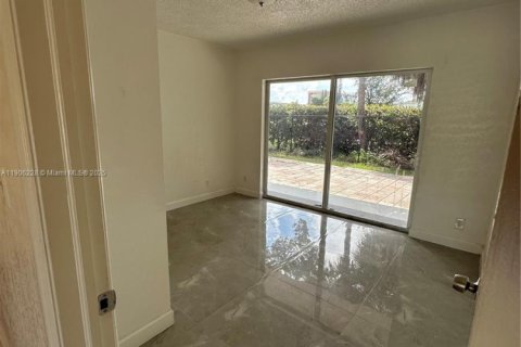 Apartment in Deerfield Beach, Florida 1 bedroom, 66.89 sq.m. № 1956885 - photo 6