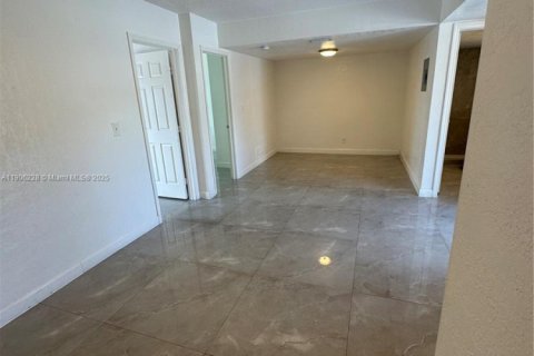 Apartment in Deerfield Beach, Florida 1 bedroom, 66.89 sq.m. № 1956885 - photo 3