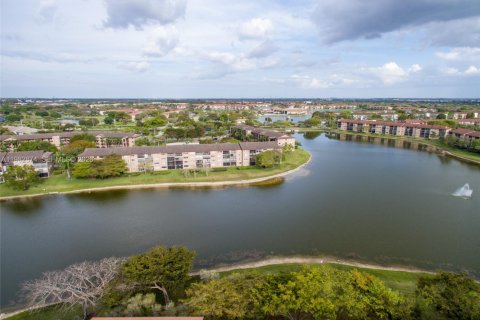 Copropriété à vendre à Pembroke Pines, Floride: 1 chambre, 98.1 m2 № 2049287 - photo 20