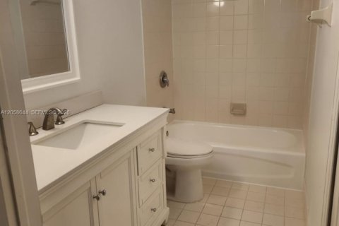 Copropriété à louer à Davie, Floride: 3 chambres, 115.85 m2 № 2168186 - photo 12