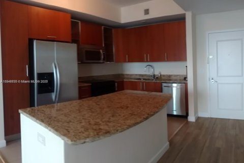 Condominio en alquiler en Hallandale Beach, Florida, 2 dormitorios, 123.56 m2 № 1846277 - foto 17