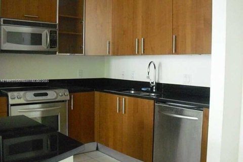 Condominio en alquiler en Hallandale Beach, Florida, 2 dormitorios, 123.56 m2 № 1846277 - foto 19