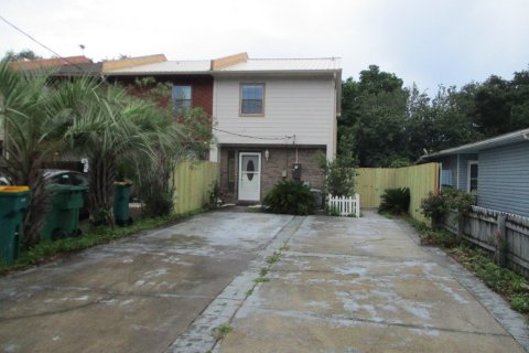 Adosado en alquiler en Fort Walton Beach, Florida, 2 dormitorios, 111.48 m2 № 561209 - foto 1