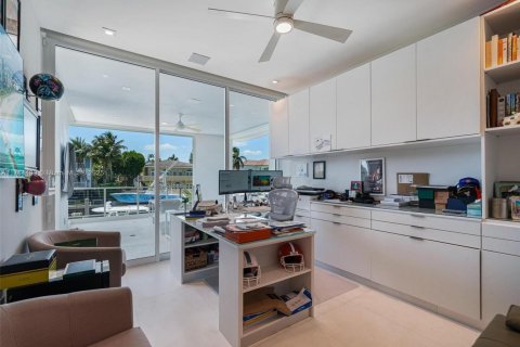 Villa ou maison à vendre à Coral Gables, Floride: 6 chambres, 632.66 m2 № 2193865 - photo 28