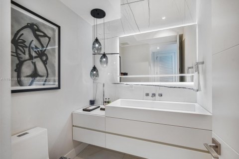 Villa ou maison à vendre à Coral Gables, Floride: 6 chambres, 632.66 m2 № 2193865 - photo 23