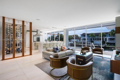 Villa ou maison à vendre à Coral Gables, Floride: 6 chambres, 632.66 m2 № 2193865 - photo 7