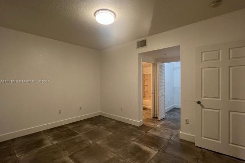 Снять в аренду кондоминиум в Корал-Спрингс, Флорида 1 спальня, 66.52м2, № 1924694 - фото 2