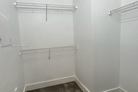 Снять в аренду кондоминиум в Корал-Спрингс, Флорида 1 спальня, 66.52м2, № 1924694 - фото 24