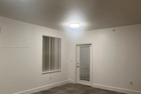 Снять в аренду кондоминиум в Корал-Спрингс, Флорида 1 спальня, 66.52м2, № 1924694 - фото 5