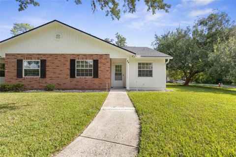 Adosado en Palm Coast, Florida 2 dormitorios, 95.04 m2 № 2110284