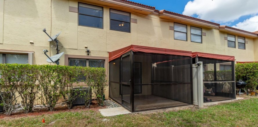 Touwnhouse à Wellington, Floride 3 chambres, 154.31 m2 № 1177260